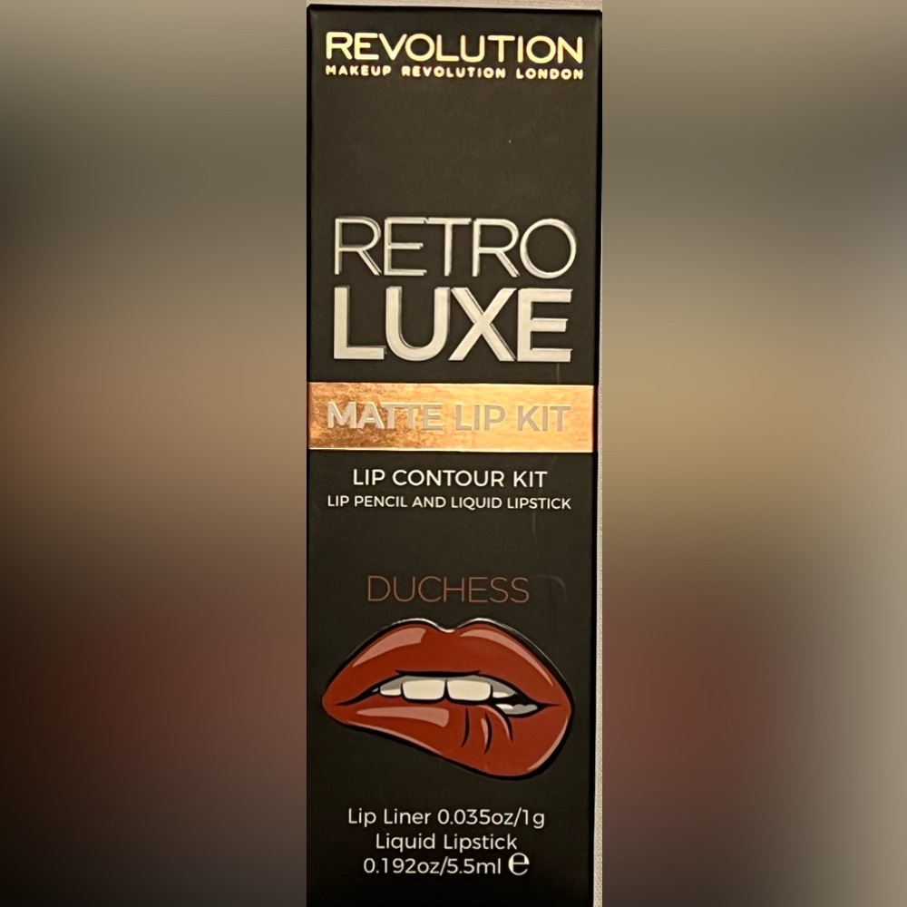Makeup Revolution “Duchess” lip kit